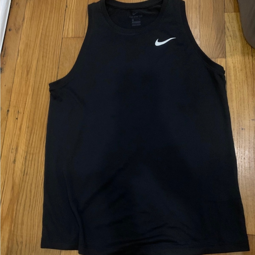 Nike tank top women size S *Used*